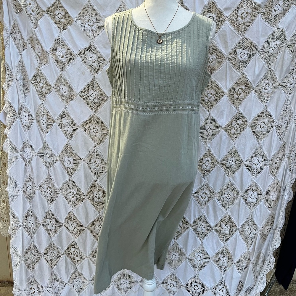 Vintage Sage Green Cottagecore Sleeveless Dress with Floral Trim / Size L